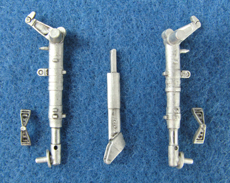 3203820Spitfire201.5x300-1.jpg Supermarine Spitfire MK.lXc, XVIe Landing Gear (Tam) - Image 1