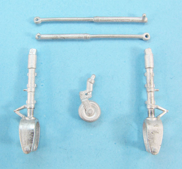 48328_site-1.jpg Macchi C.202 Falgore Landing Gear (Has/Edu) - Image 1