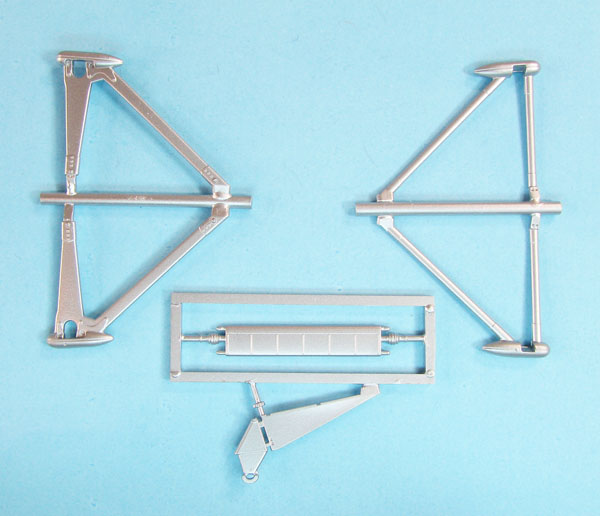 48333_site-1.jpg SE.5a Wolseley Viper Landing Gear (Edu) - Image 1