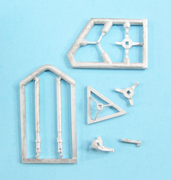 Sikorsky HO35-1, R-5/S-51, Westland WS-51, Hr.2/3 Landing Gear & Rotor Parts (AMP)