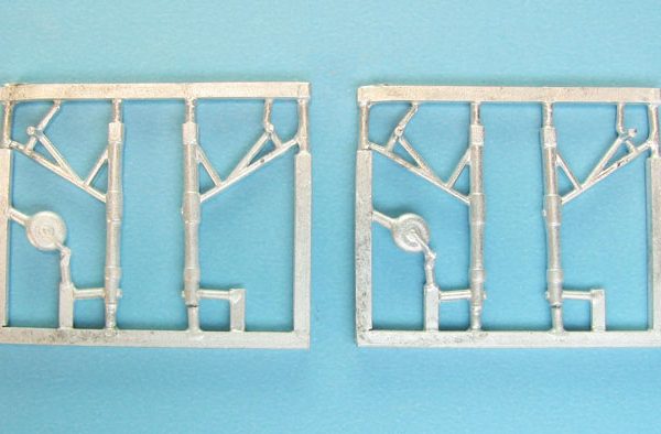 Hawker Hurricane L.Gear (2 sets) (AH)