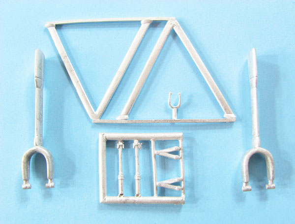 Bristol Bombay Landing Gear (Val)